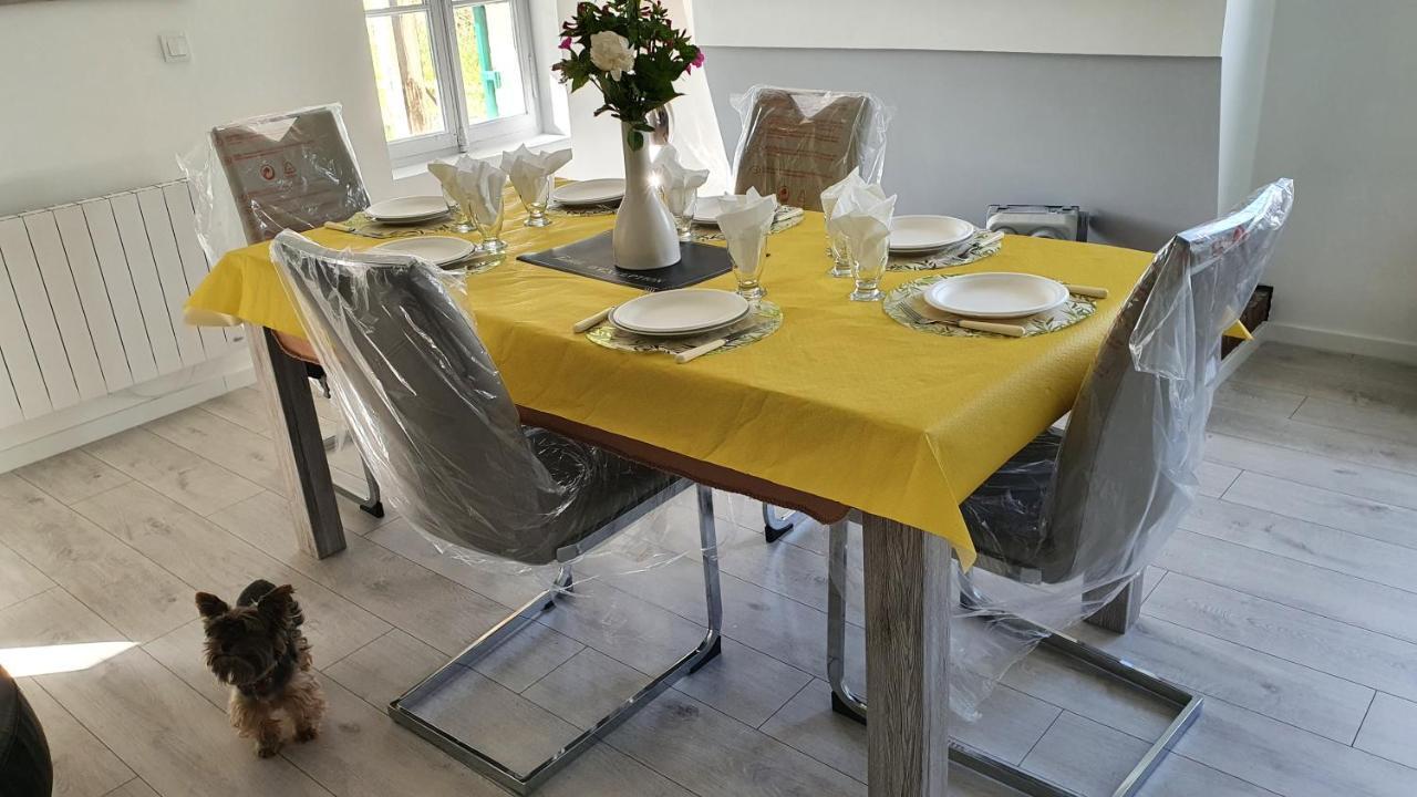 Grande Maison Avec Jardin, Animaux,Au Calme Yviers Buitenkant foto